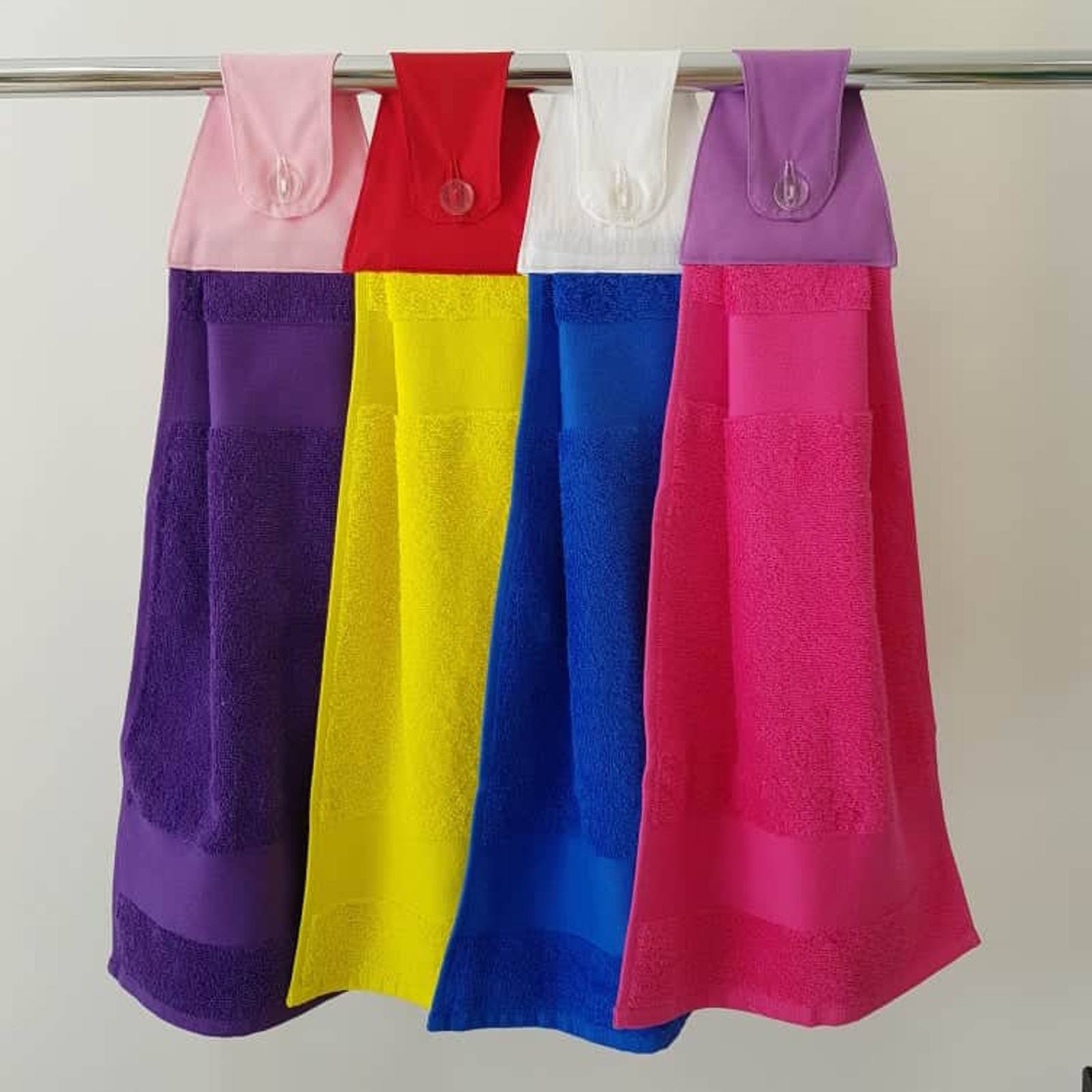 Obešanka z Enobarvnimi vzorci 583